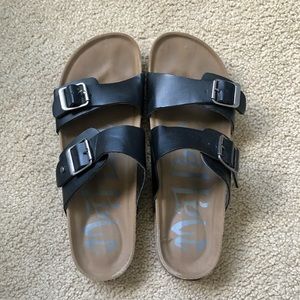 worn once SANDALS